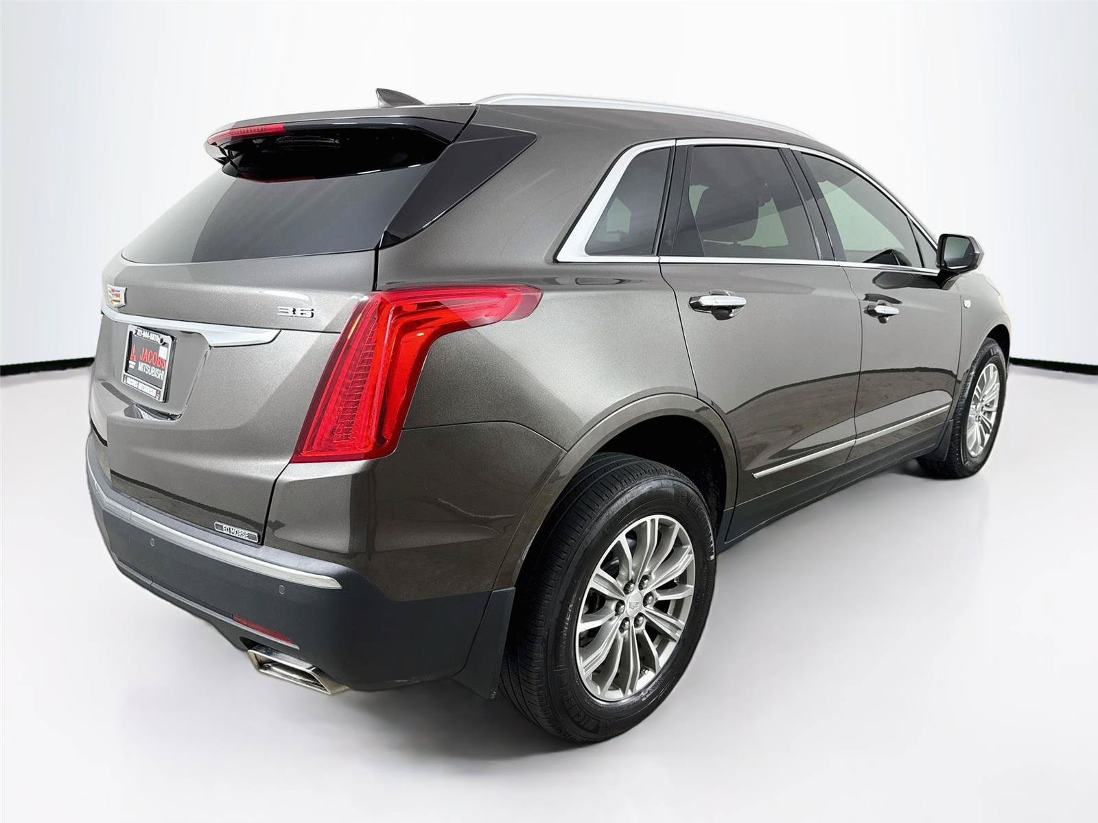 Used 2019 Cadillac XT5 Luxury FWD image 5