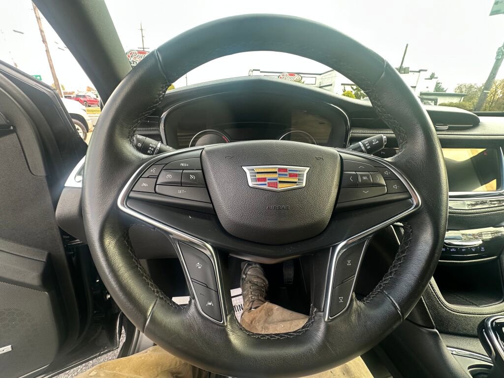 Used 2022 Cadillac XT5 Luxury image 13