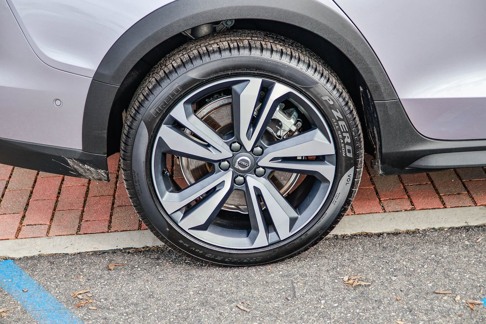 Certified 2026 Volvo V60 B5 Cross Country Plus w/ Climate Package image 9