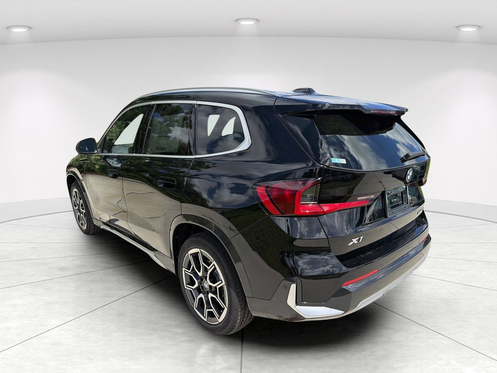 New 2026 BMW X1 xDrive28i w/ Technology Package AWD/4WD image 6