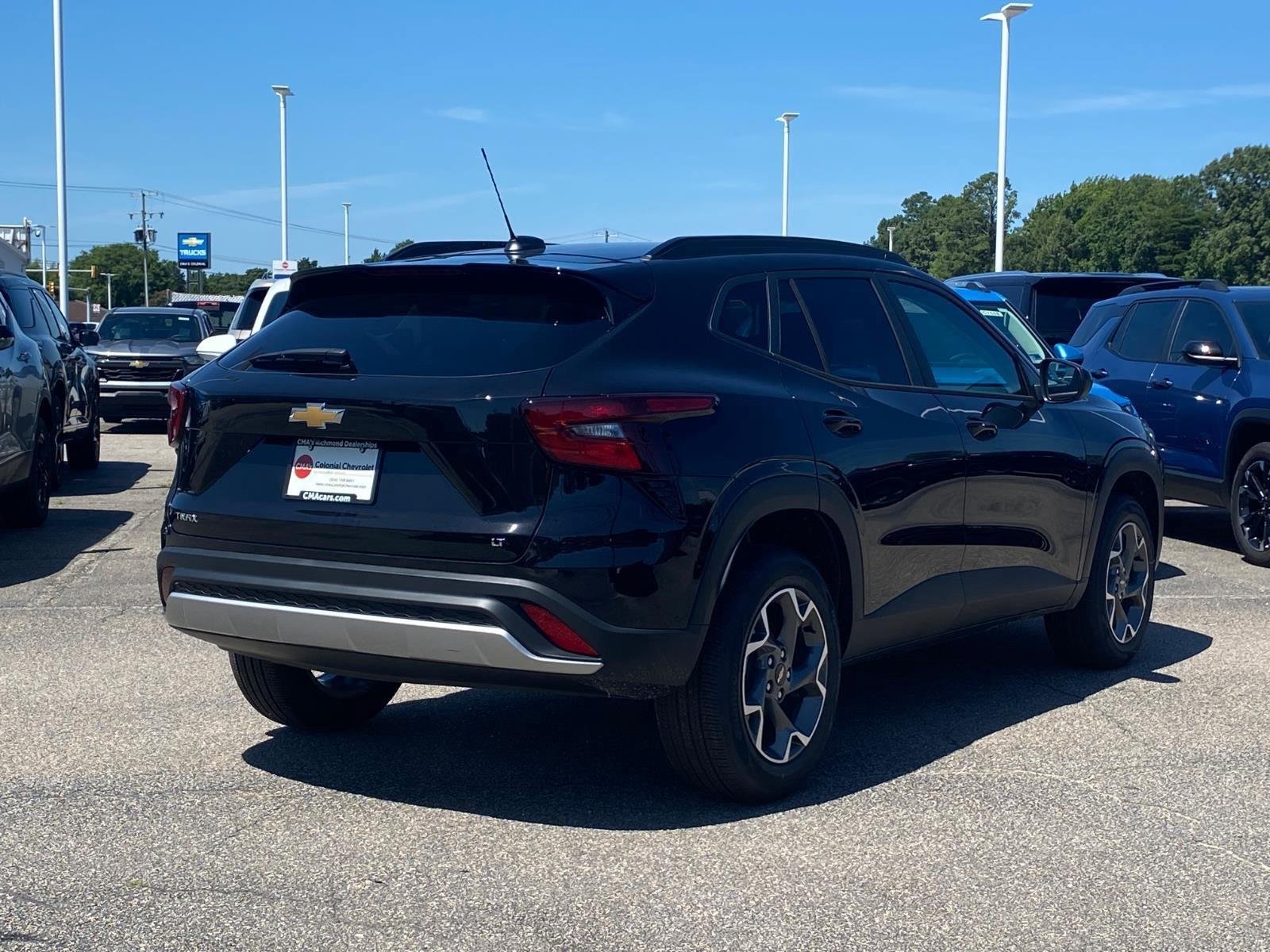 New 2026 Chevrolet Trax LT w/ LT Convenience Package FWD image 6