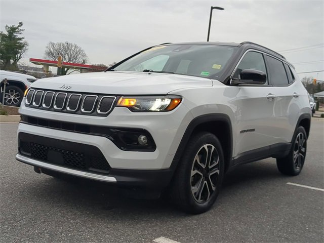 Used 2022 Jeep Compass Limited image 7