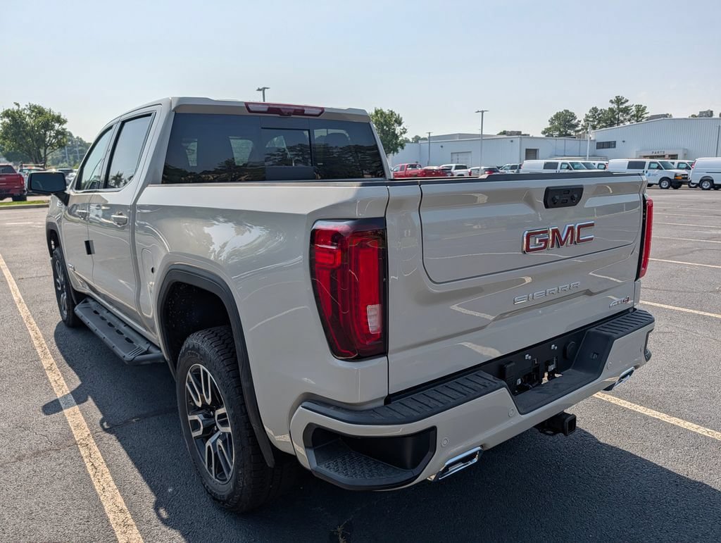 New 2026 GMC Sierra 1500 AT4 w/ AT4 Premium Package AWD/4WD image 6
