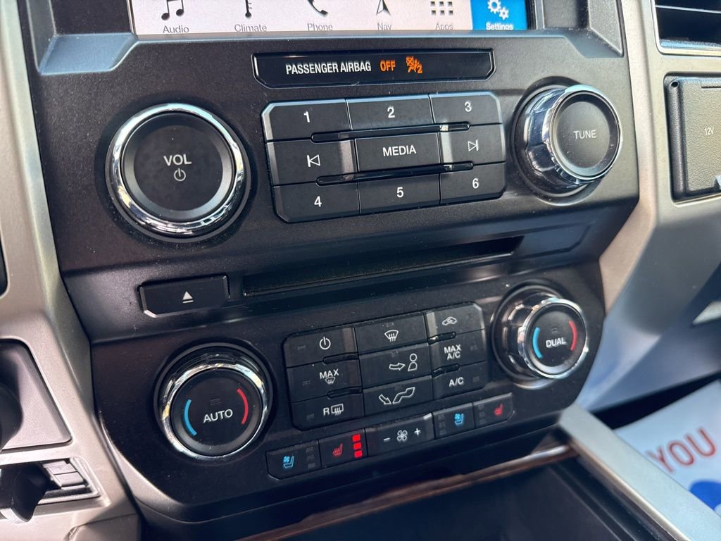 Used 2018 Ford F150 Lariat image 32