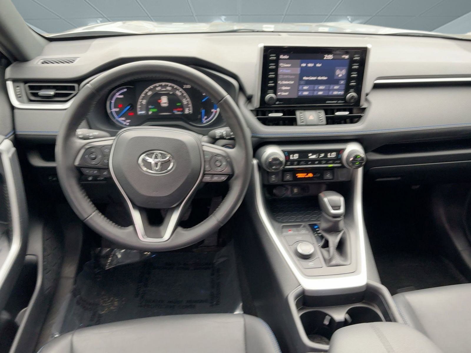 Used 2021 Toyota RAV4 XSE image 27