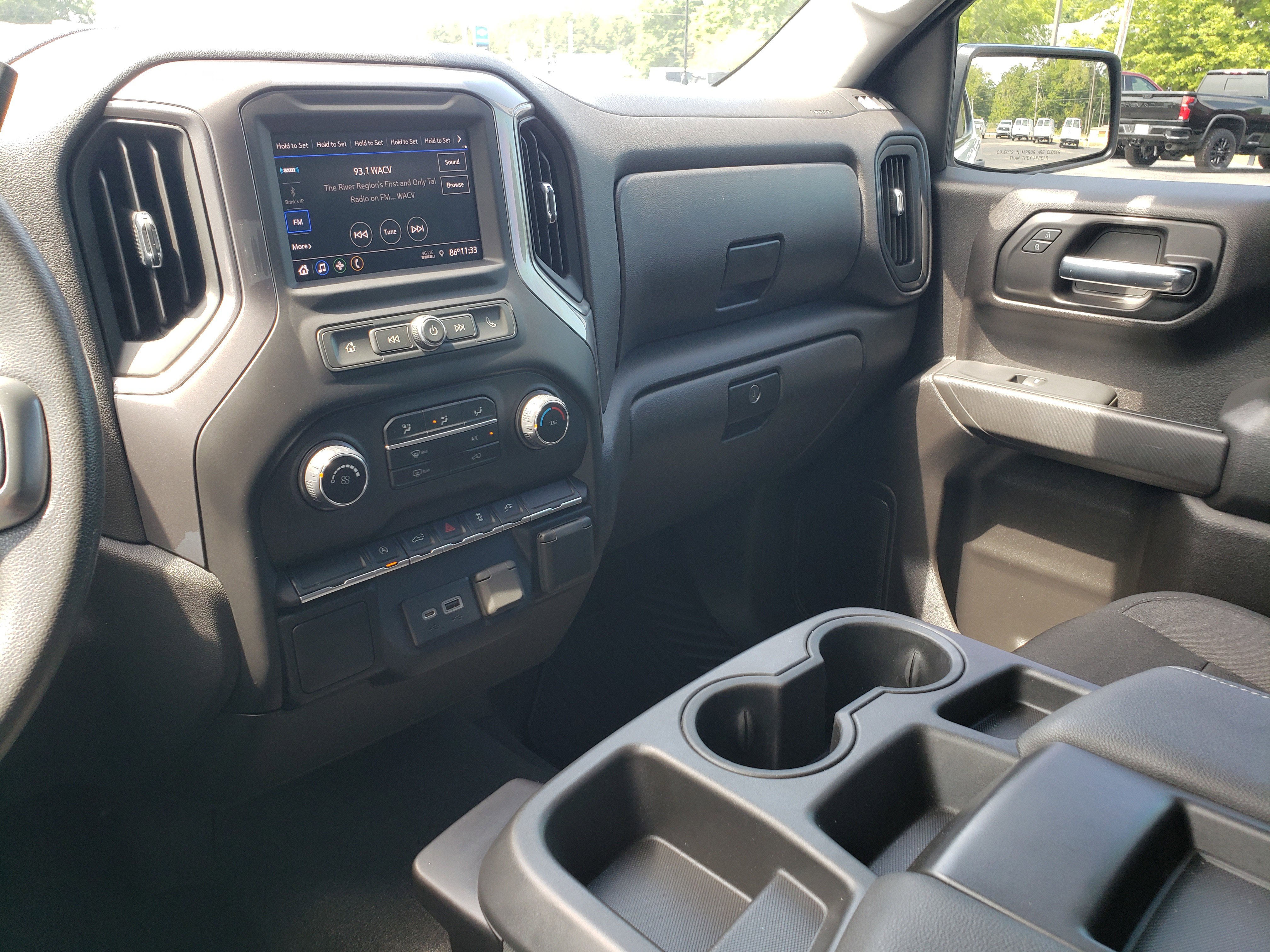 Used 2022 Chevrolet Silverado 1500 Custom w/ Safety Confidence Package AWD/4WD image 19