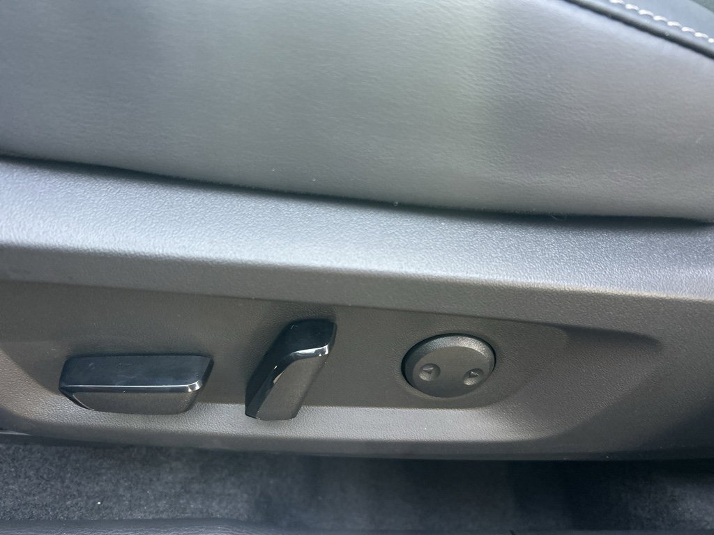 New 2026 Mitsubishi Outlander LE image 14