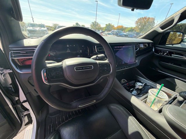Used 2025 Jeep Grand Wagoneer Series II Obsidian w/ Quick Order Packagew 28T AWD/4WD image 18