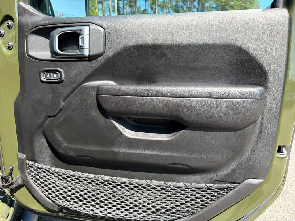 Used 2022 Jeep Gladiator Sport AWD/4WD image 16