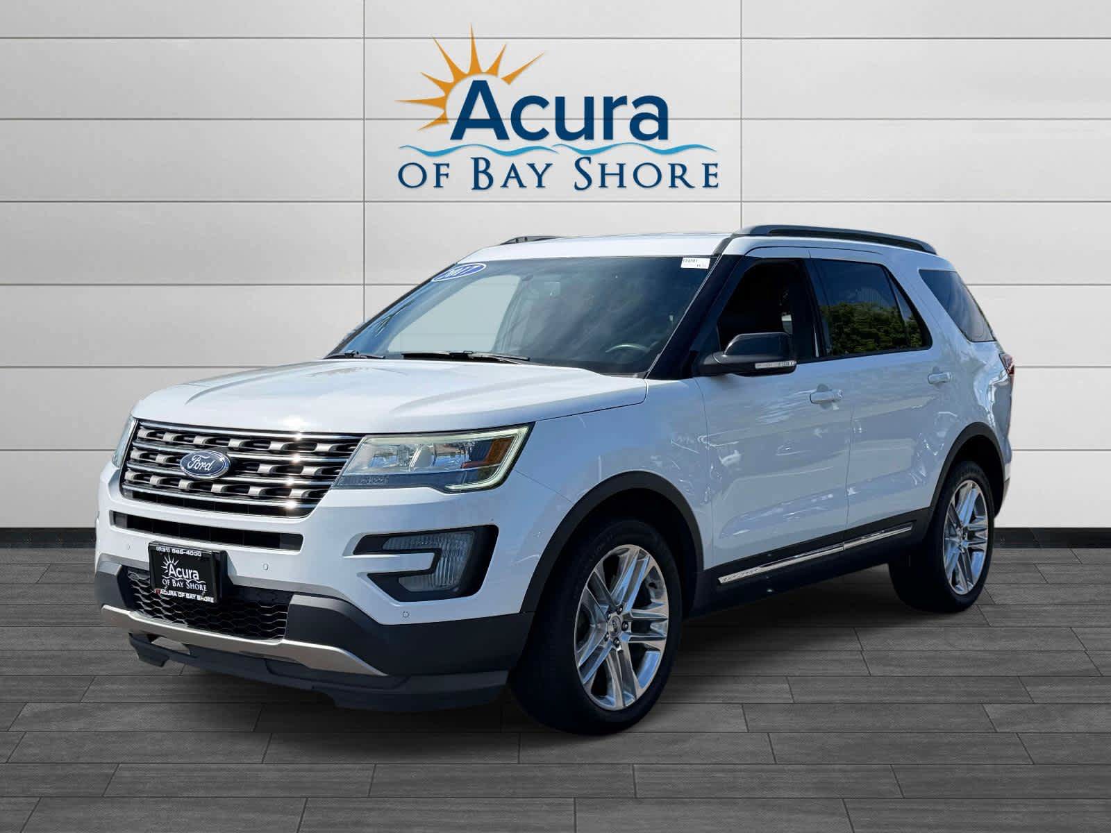 Used 2017 Ford Explorer XLT w/ Equipment Group 202A