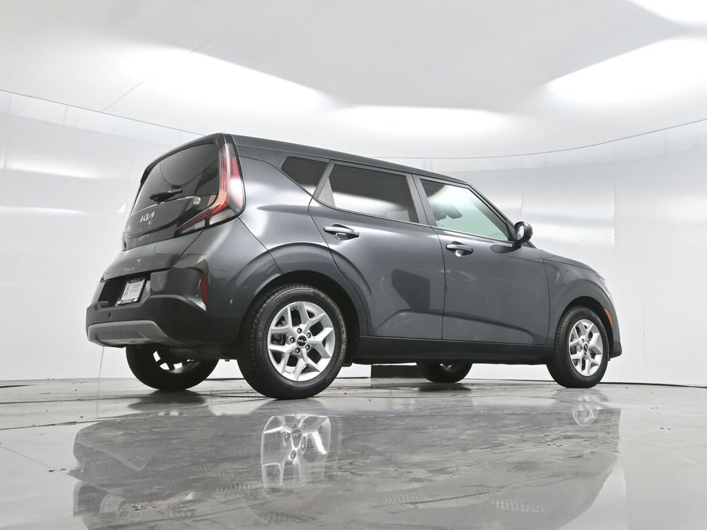 Used 2023 Kia Soul LX w/ LX Technology Package image 57
