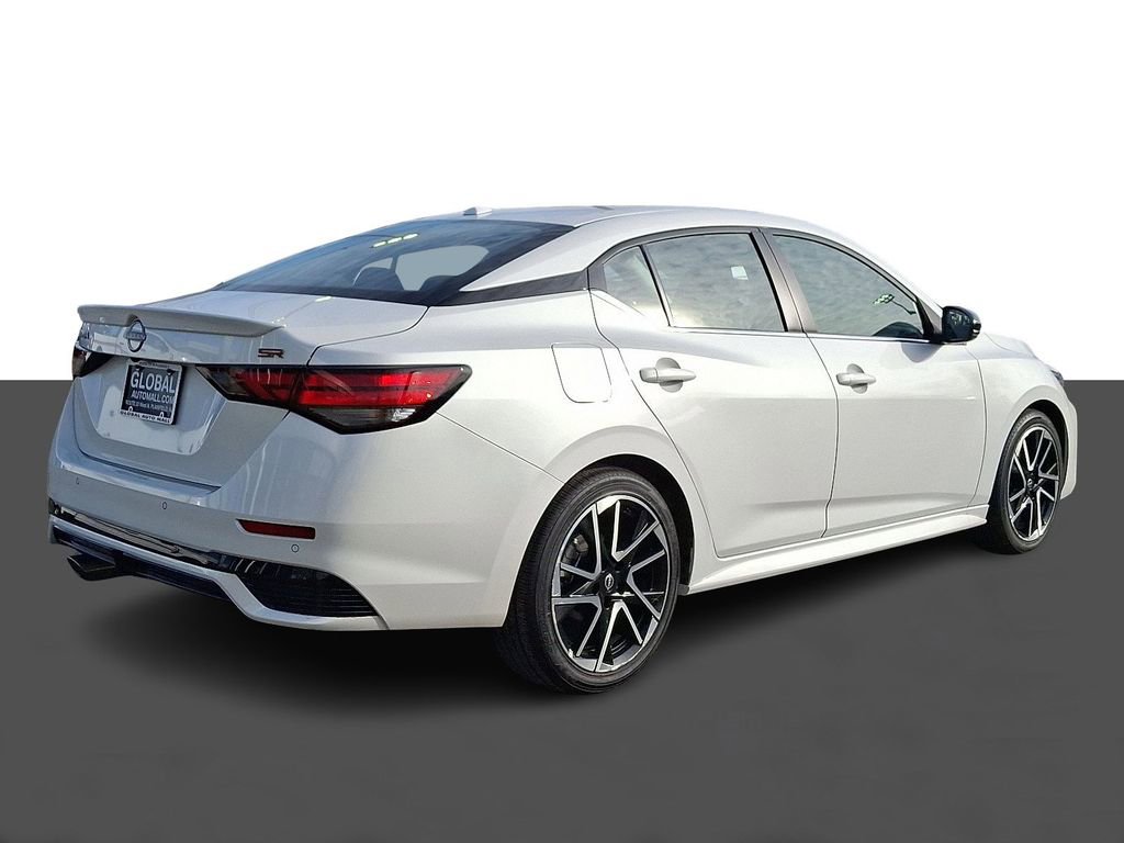 Used 2025 Nissan Sentra SR image 7