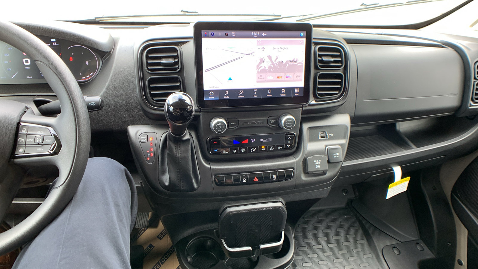 New 2026 RAM ProMaster 2500 w/ Premium Convenience Group FWD image 16