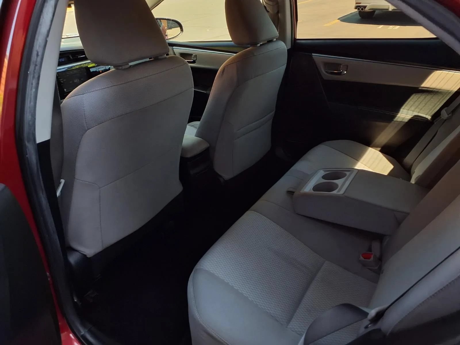 Used 2016 Toyota Corolla LE FWD image 24
