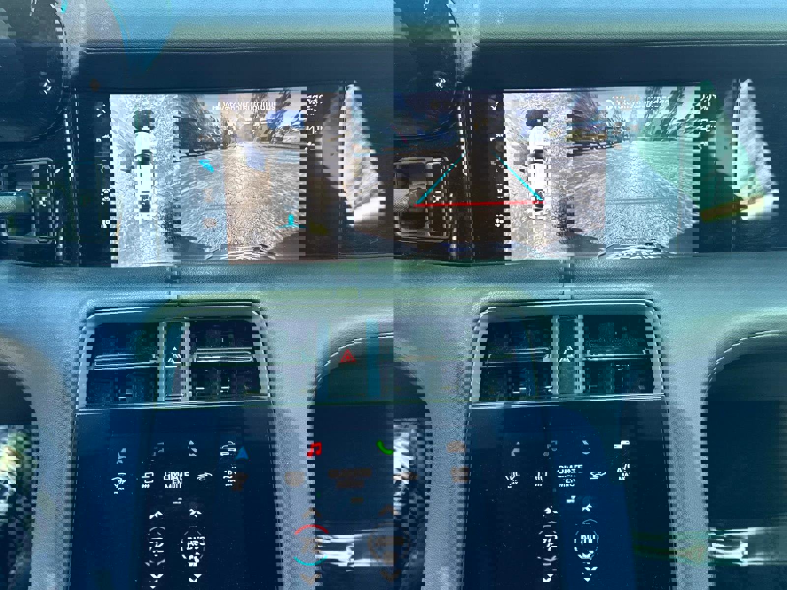 Used 2021 Porsche Taycan image 23