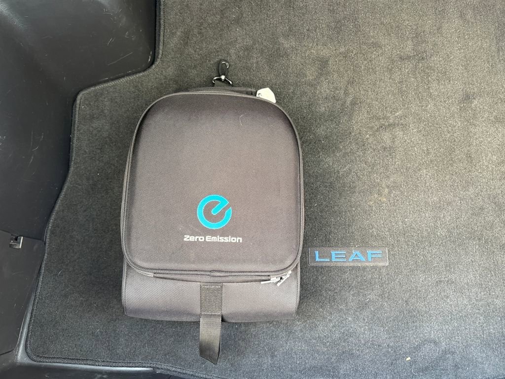 Used 2016 Nissan Leaf S w/ Charger Package image 17