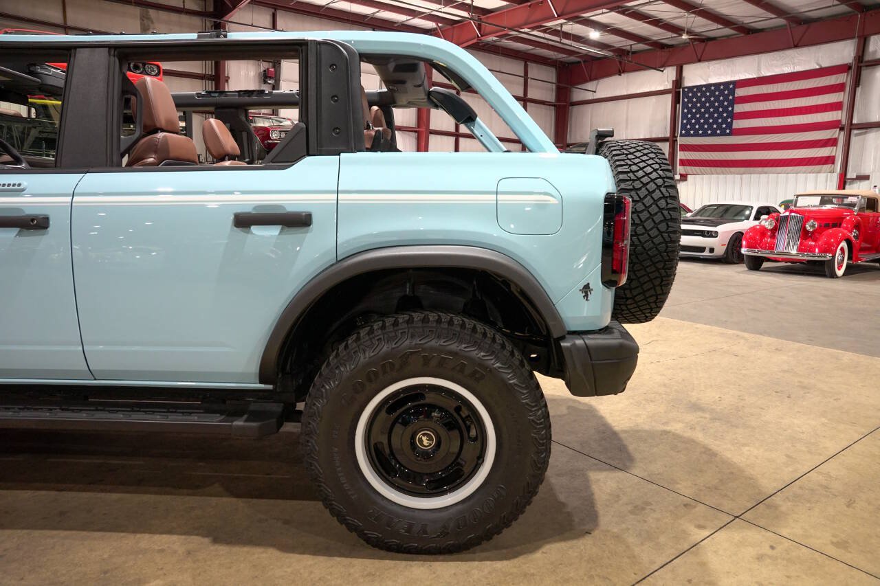 Used 2023 Ford Bronco Heritage Edition AWD/4WD image 5