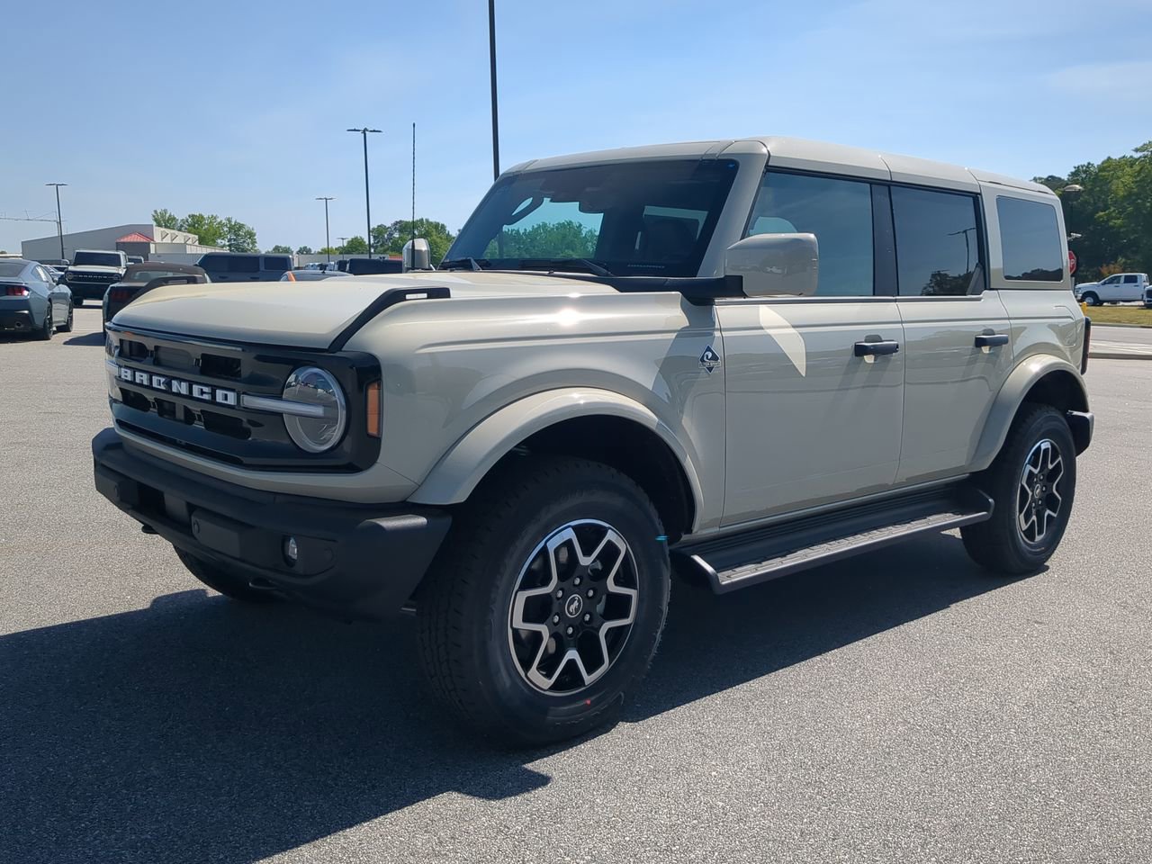 New 2026 Ford Bronco Outer Banks AWD/4WD image 6