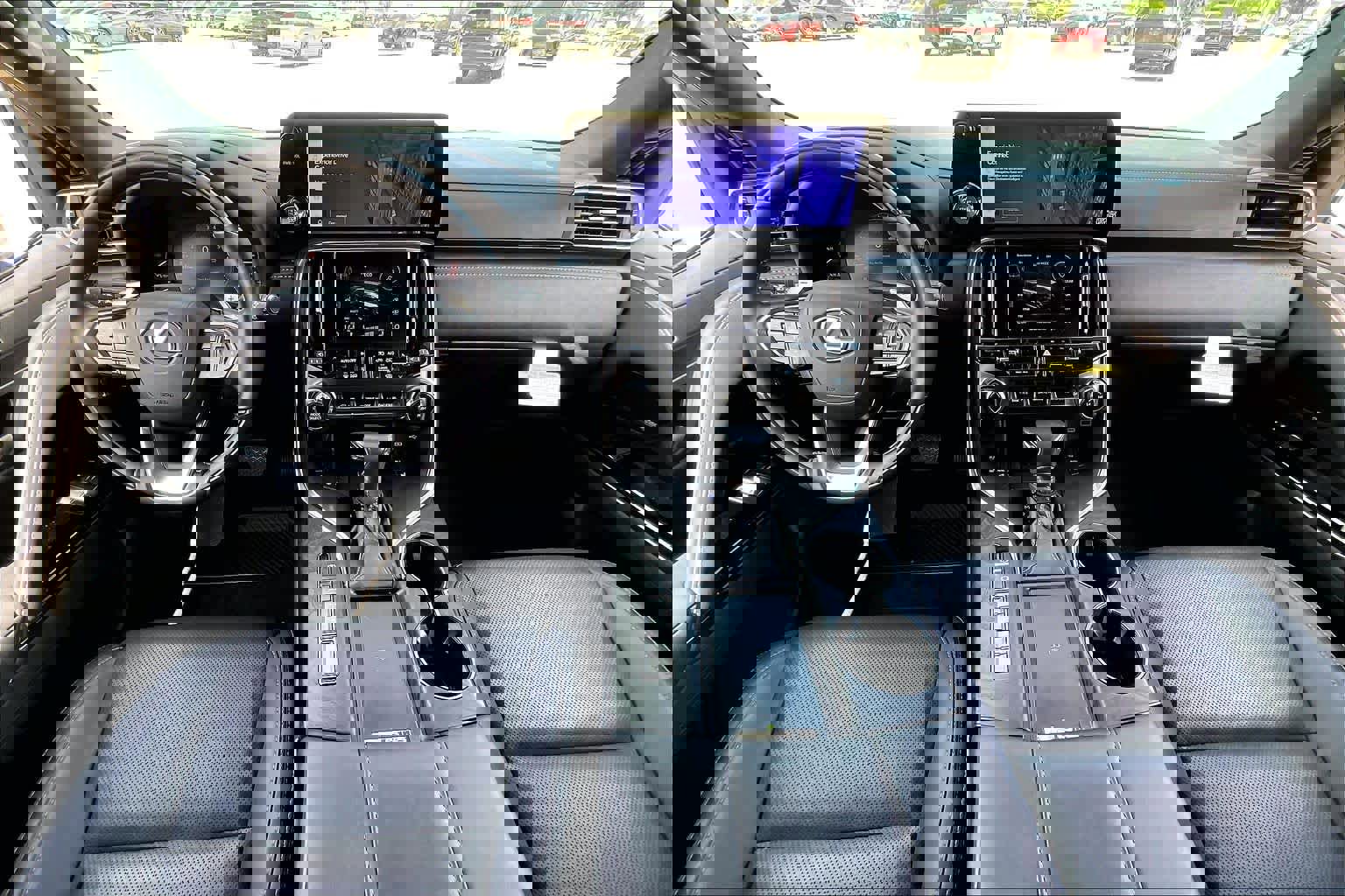 Used 2023 Lexus LX 600 4WD w/ Appearance Package image 13