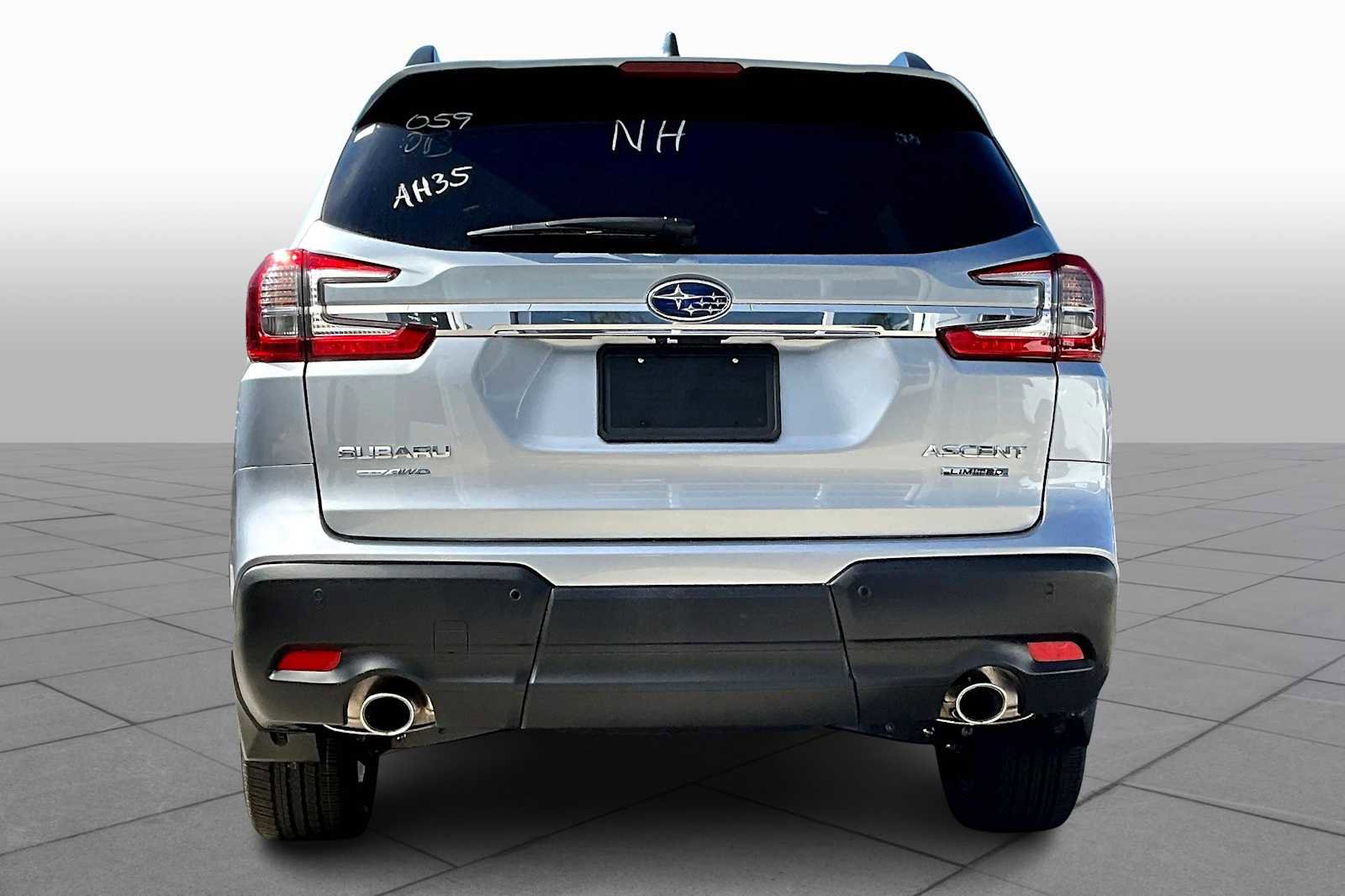 New 2025 Subaru Ascent Limited image 4