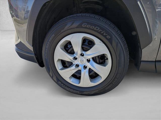 Used 2020 Toyota RAV4 LE image 22