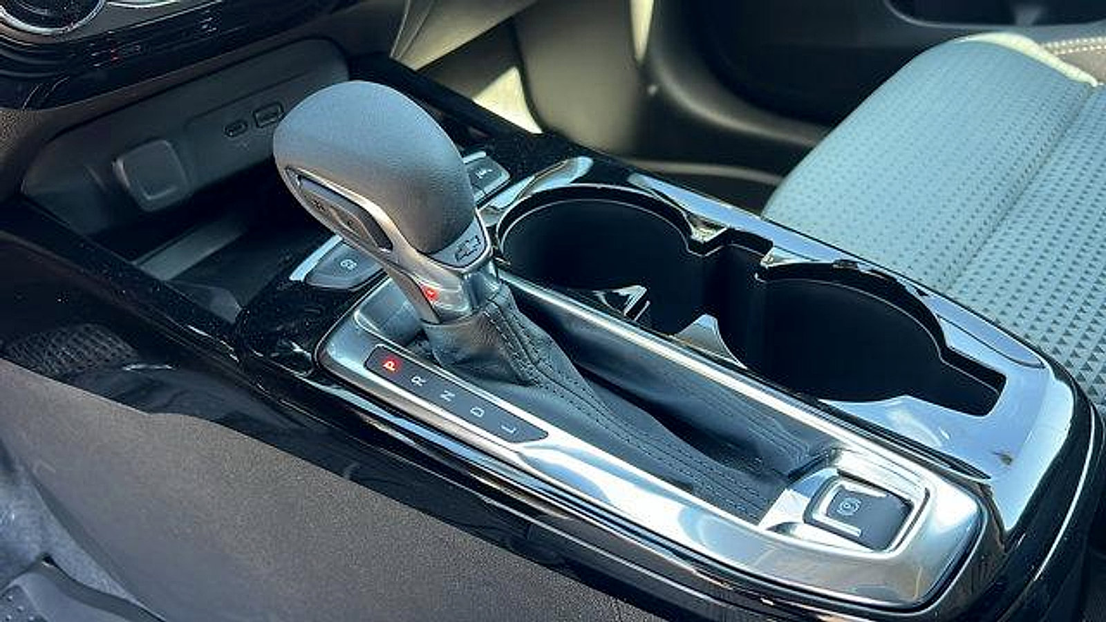 New 2026 Chevrolet Trax LT w/ Sunroof Package image 20