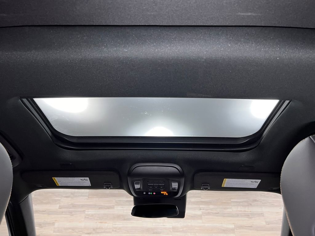 Used 2025 Cadillac CT5 Sport w/ Sun And Sound Package image 18