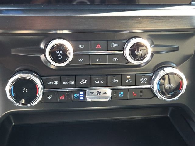 New 2026 Ford F350 Lariat w/ Lariat Premium Package image 22