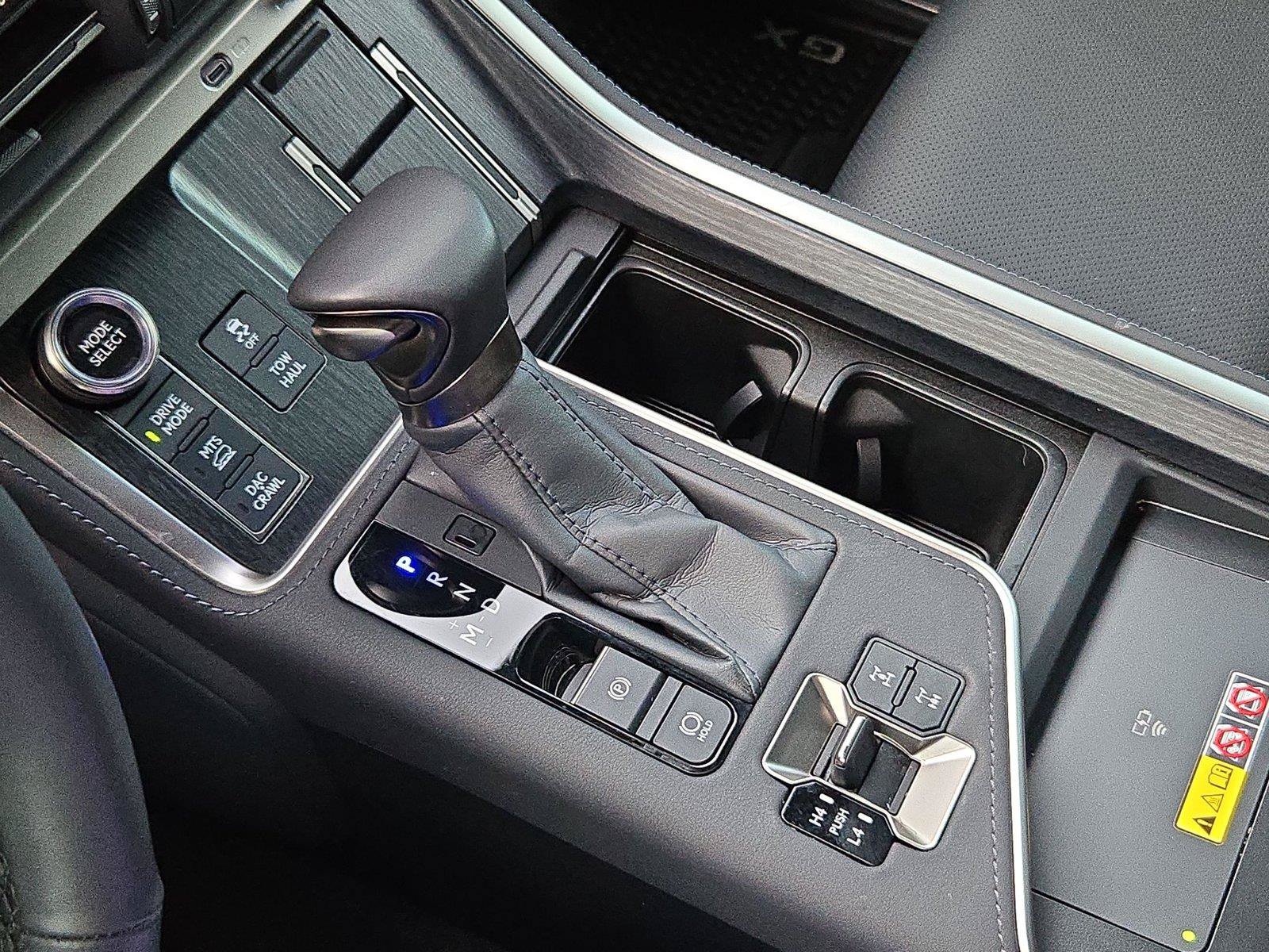 Used 2025 Lexus GX 550 AWD/4WD image 22