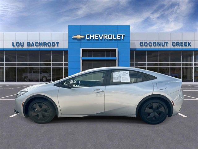 Used 2024 Toyota Prius LE image 5