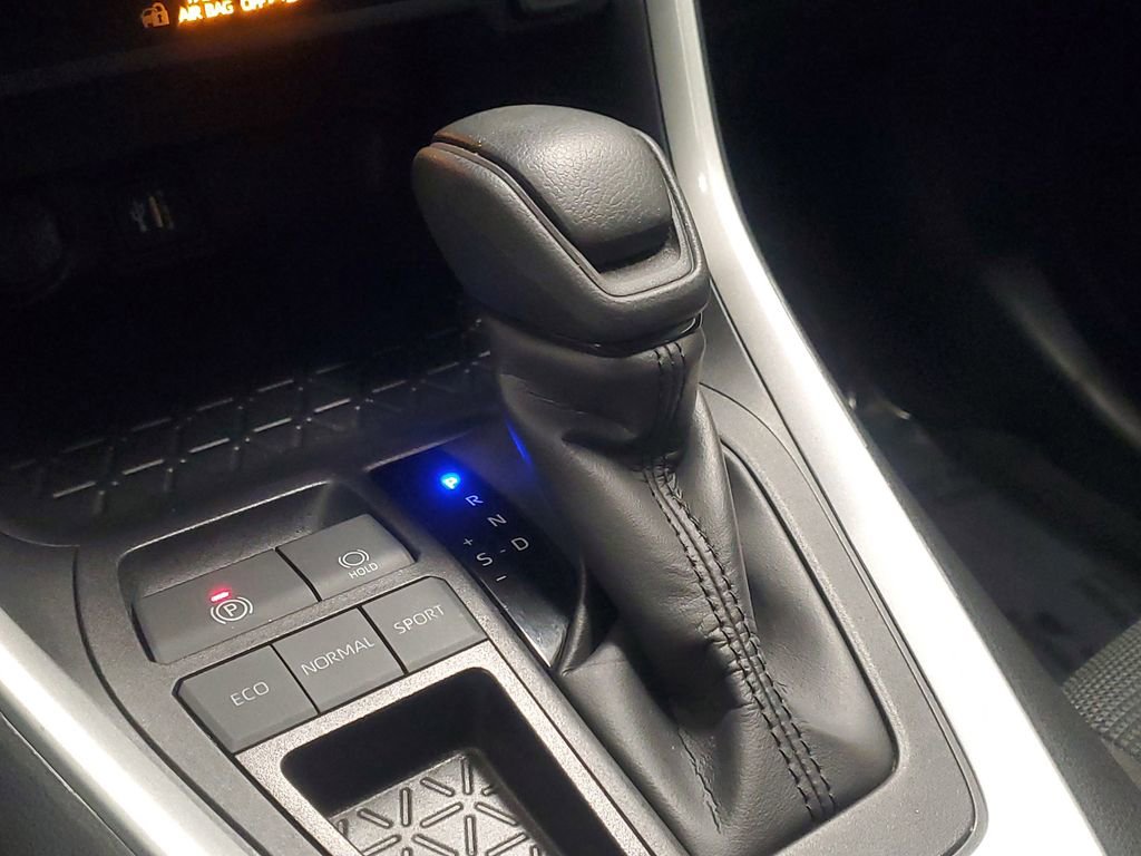 Certified 2024 Toyota RAV4 LE image 28