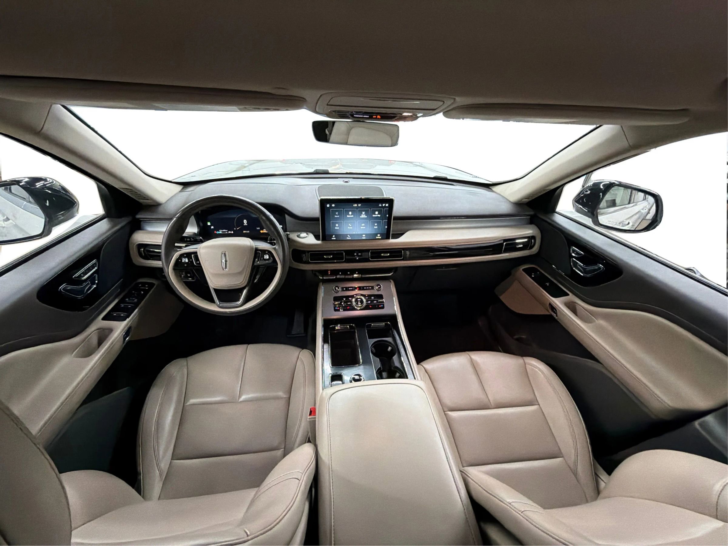 Used 2021 Lincoln Aviator AWD w/ Elements Package image 21
