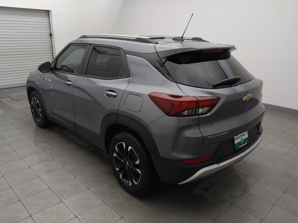 Used 2021 Chevrolet TrailBlazer LT w/ Sun and Liftgate Package FWD image 5