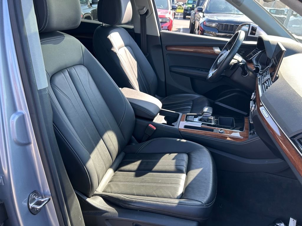 Used 2023 Audi Q5 2.0T Premium Plus w/ Premium Plus Package image 27