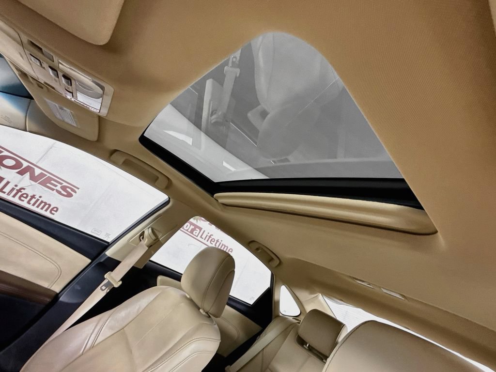 Used 2013 Toyota Avalon Limited FWD image 11