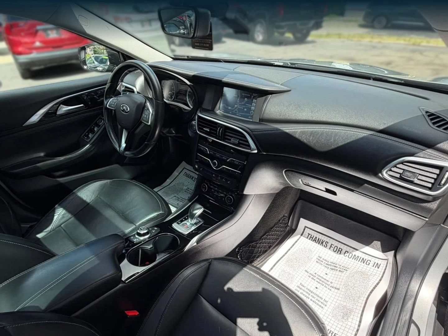 Used 2018 INFINITI QX30 AWD image 25
