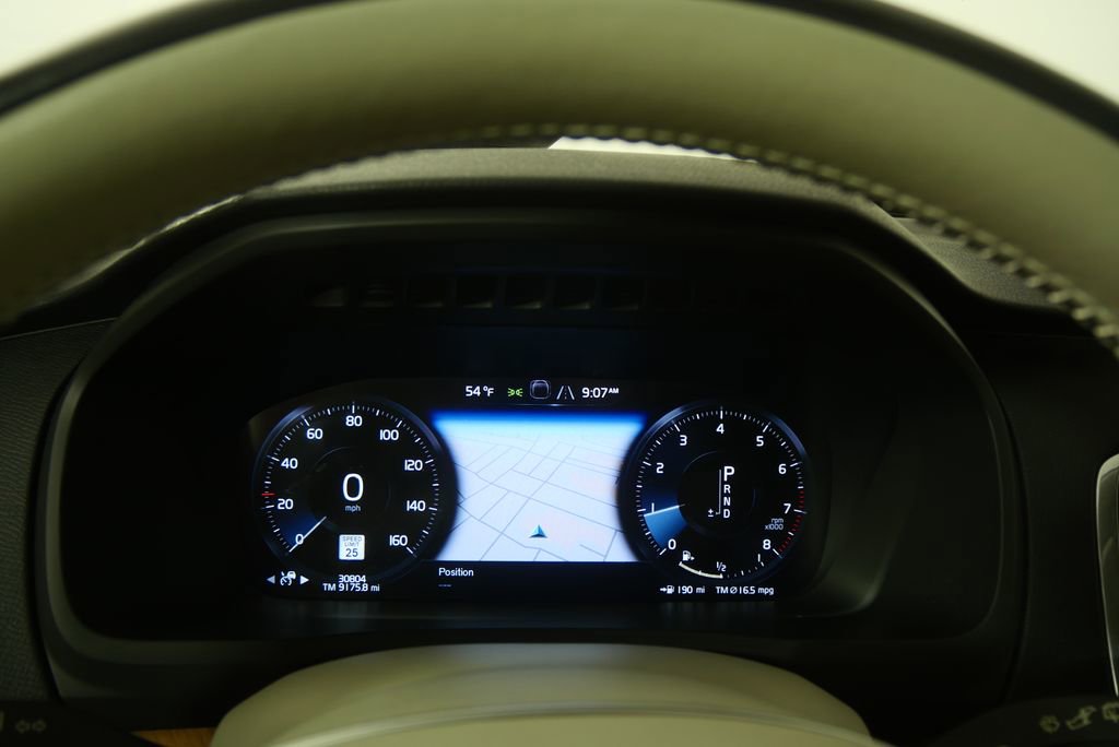 Used 2022 Volvo XC90 T6 Momentum w/ Advanced Package image 20