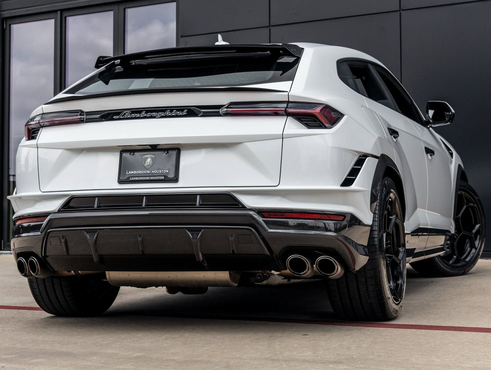 Used 2024 Lamborghini Urus Performante image 8