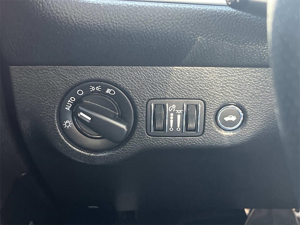 Used 2020 Dodge Challenger SRT Hellcat image 21