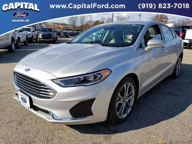 Used 2019 Ford Fusion SEL FWD image 15