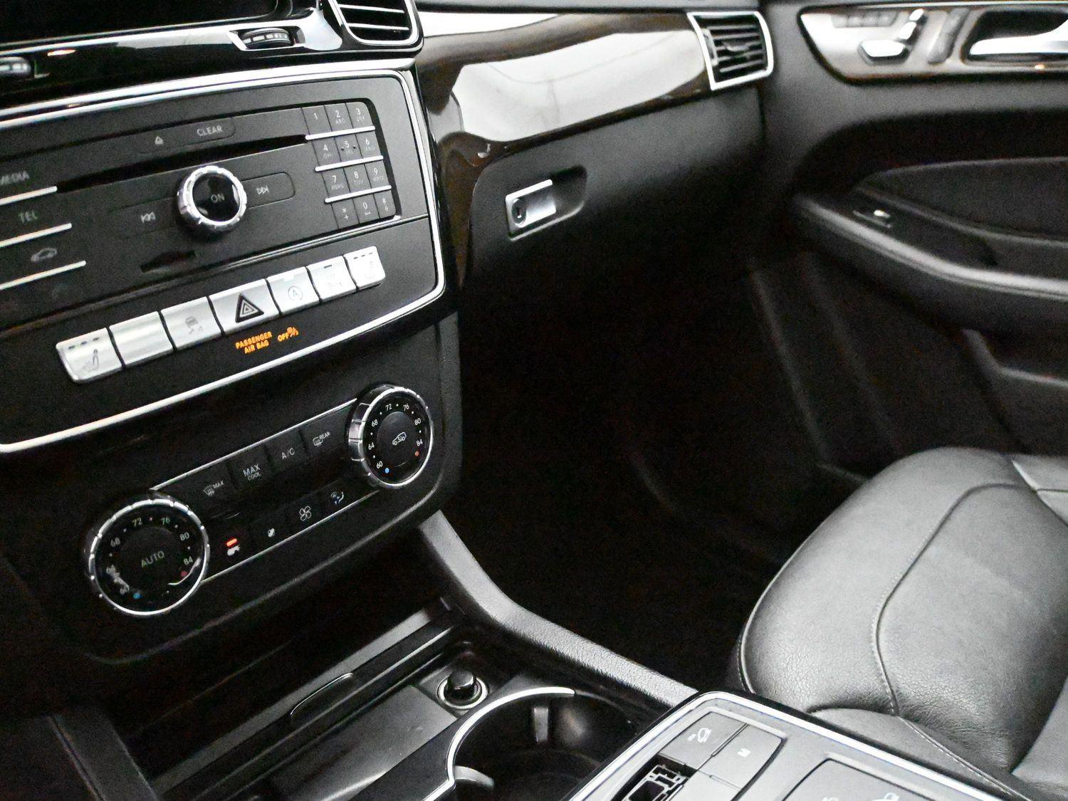 Used 2017 Mercedes-Benz GLS 450 4MATIC w/ Premium Package image 4