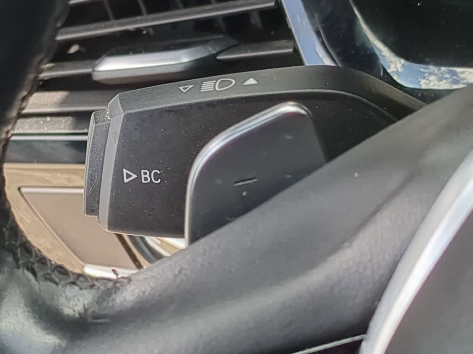Used 2019 BMW 530i xDrive w/ Convenience Package AWD/4WD image 26