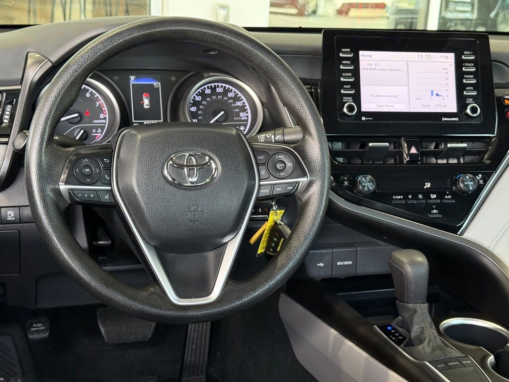 Certified 2022 Toyota Camry LE image 31