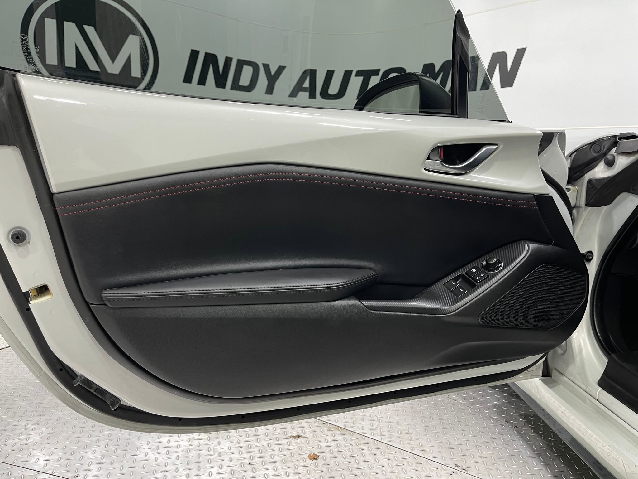 Used 2017 MAZDA MX-5 Miata RF Club image 12