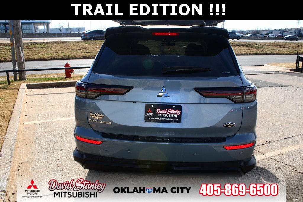 New 2026 Mitsubishi Outlander Trail Edition image 10