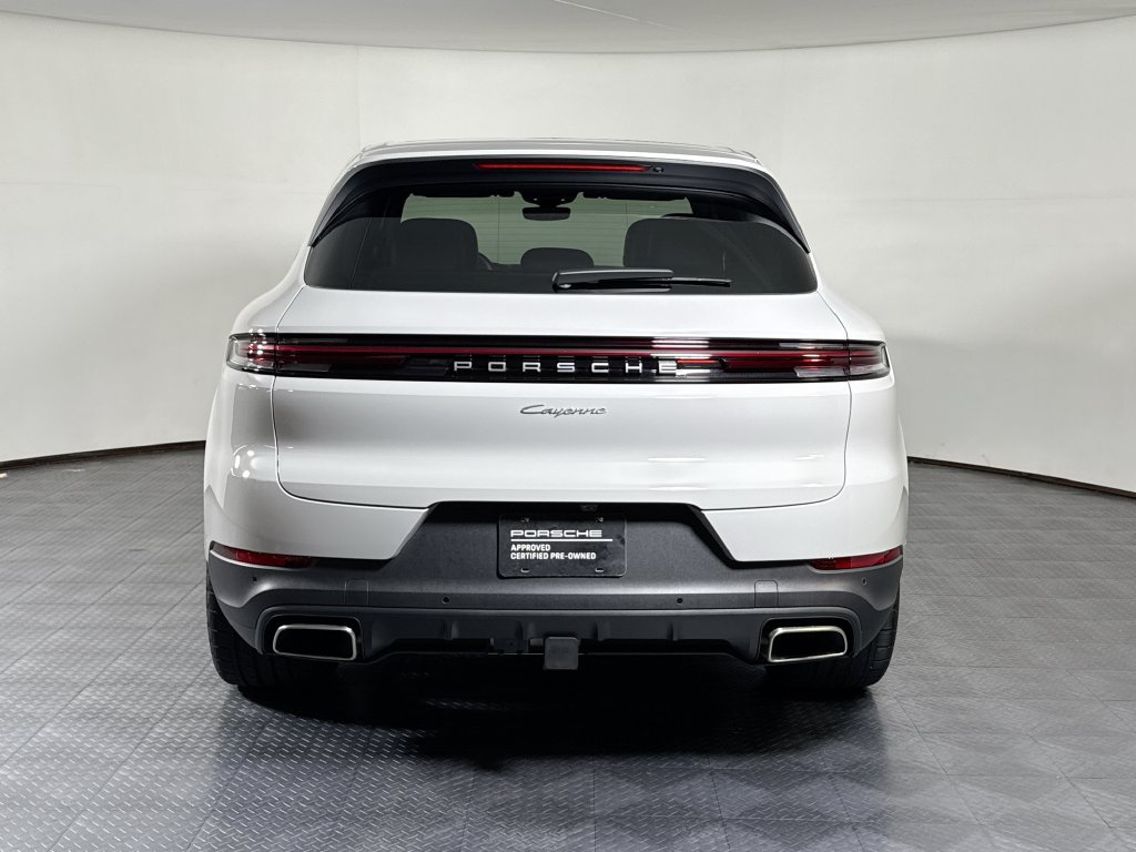 Certified 2025 Porsche Cayenne AWD/4WD image 6