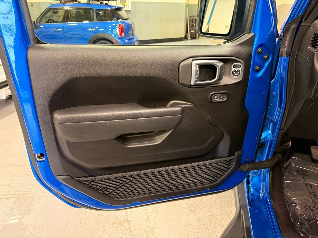 Used 2024 Jeep Wrangler Unlimited w/ Convenience Group image 10