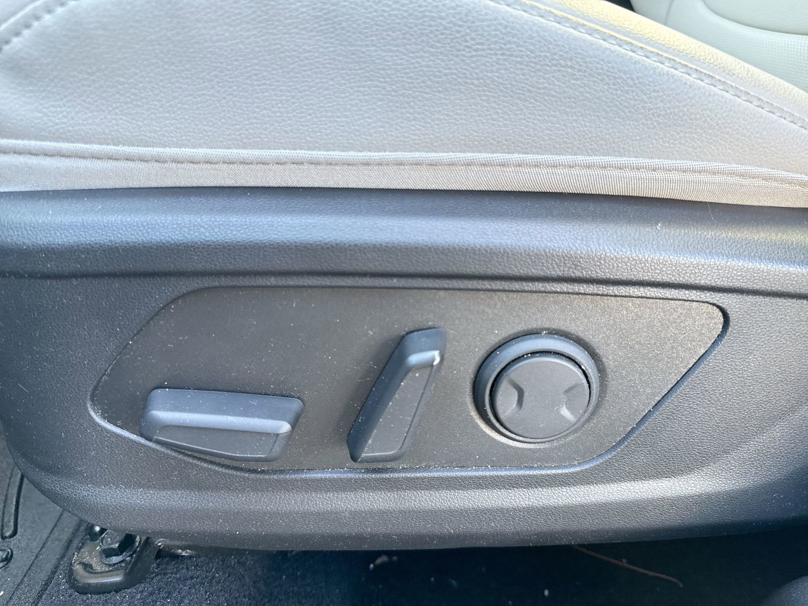 Used 2025 Hyundai Tucson SEL image 14