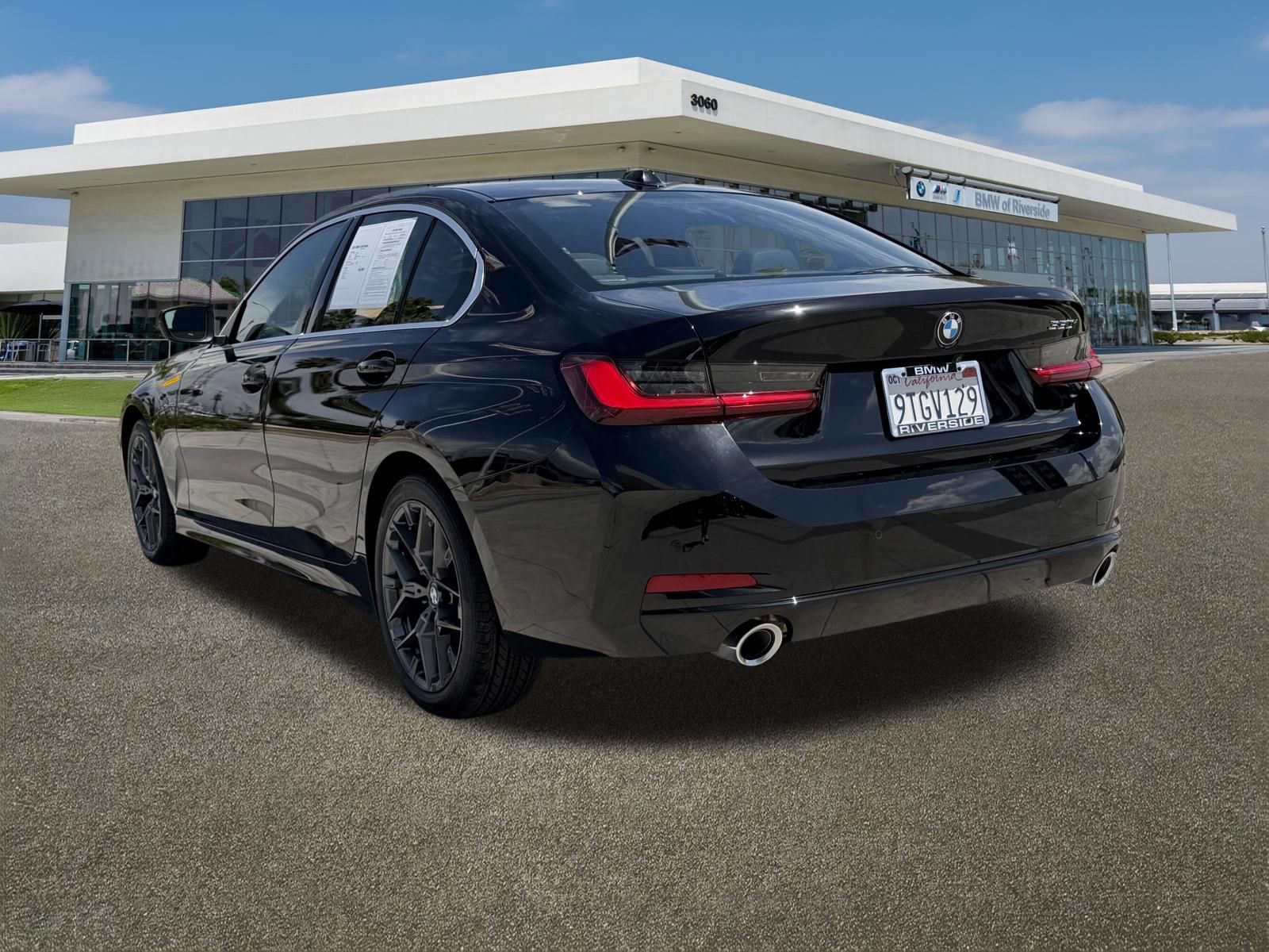 Used 2025 BMW 330i Sedan w/ Premium Package RWD image 8