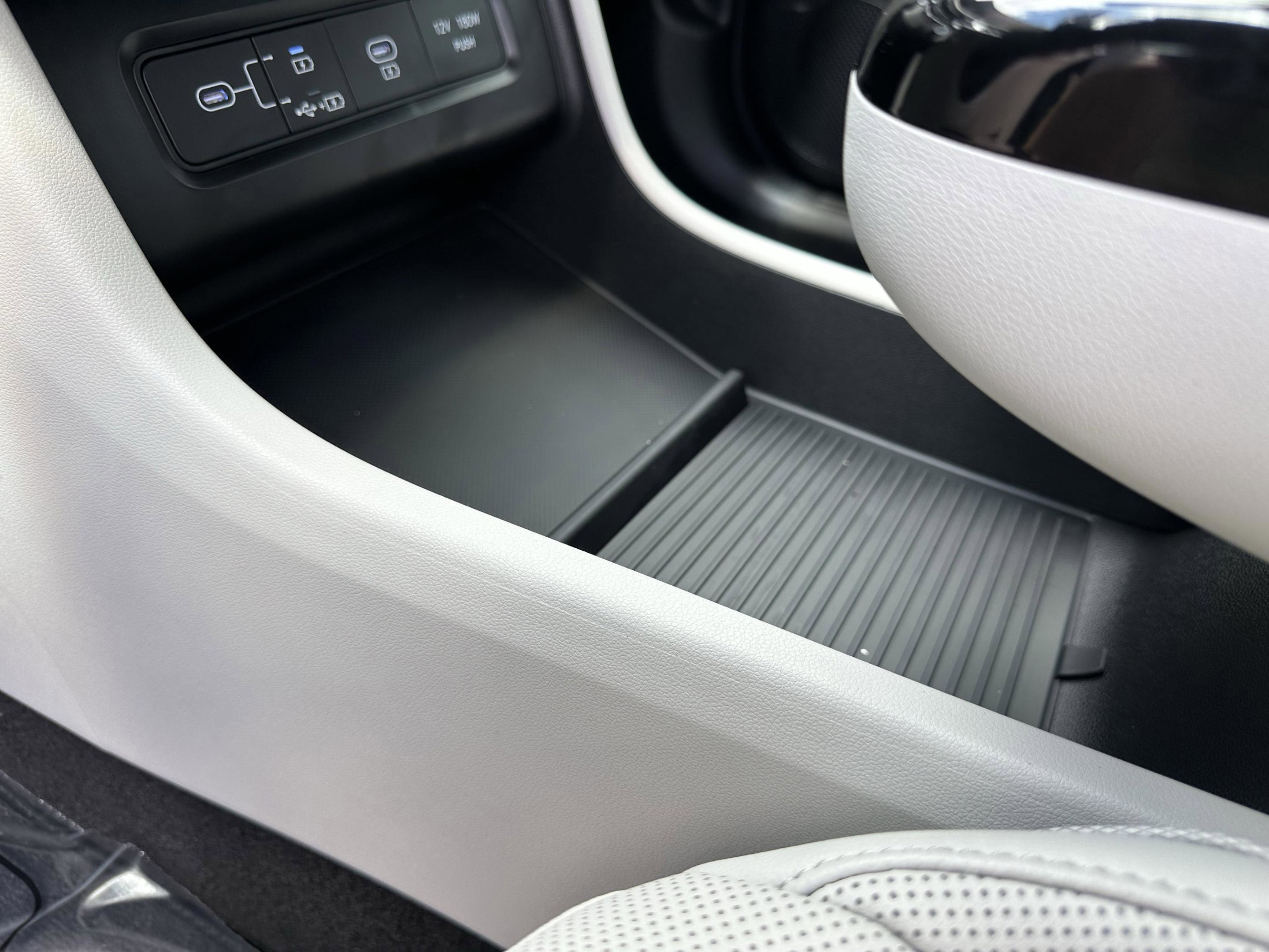 New 2026 Hyundai Tucson Limited FWD image 26